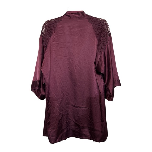 NWOT Victory Secret Robe w lace sholders - Picture 2 of 3